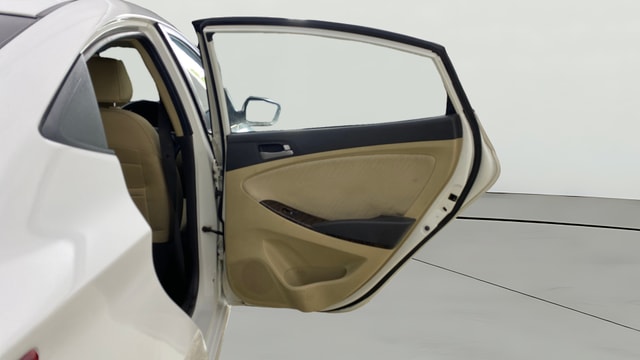 View Hyundai Verna Image 8 Used Hyundai Verna Image 8