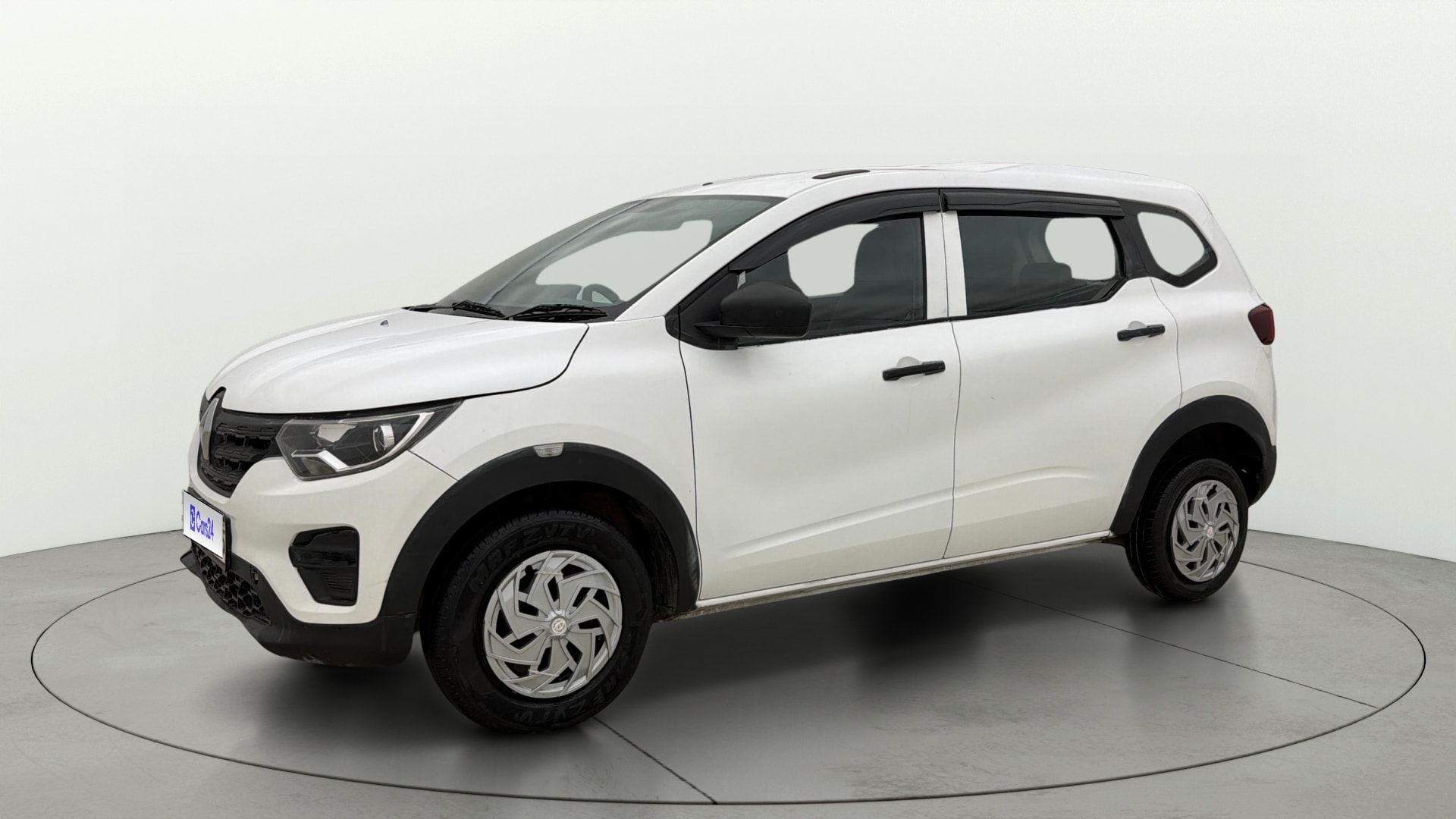 View 2021 Renault Triber RXE Image 35 Used 2021 Renault Triber RXE Image 35