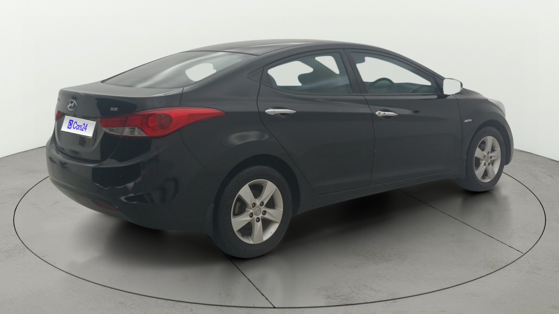 View 2014 Hyundai Elantra 1.6 CRDi S Image 44 Used 2014 Hyundai Elantra 1.6 CRDi S Image 44