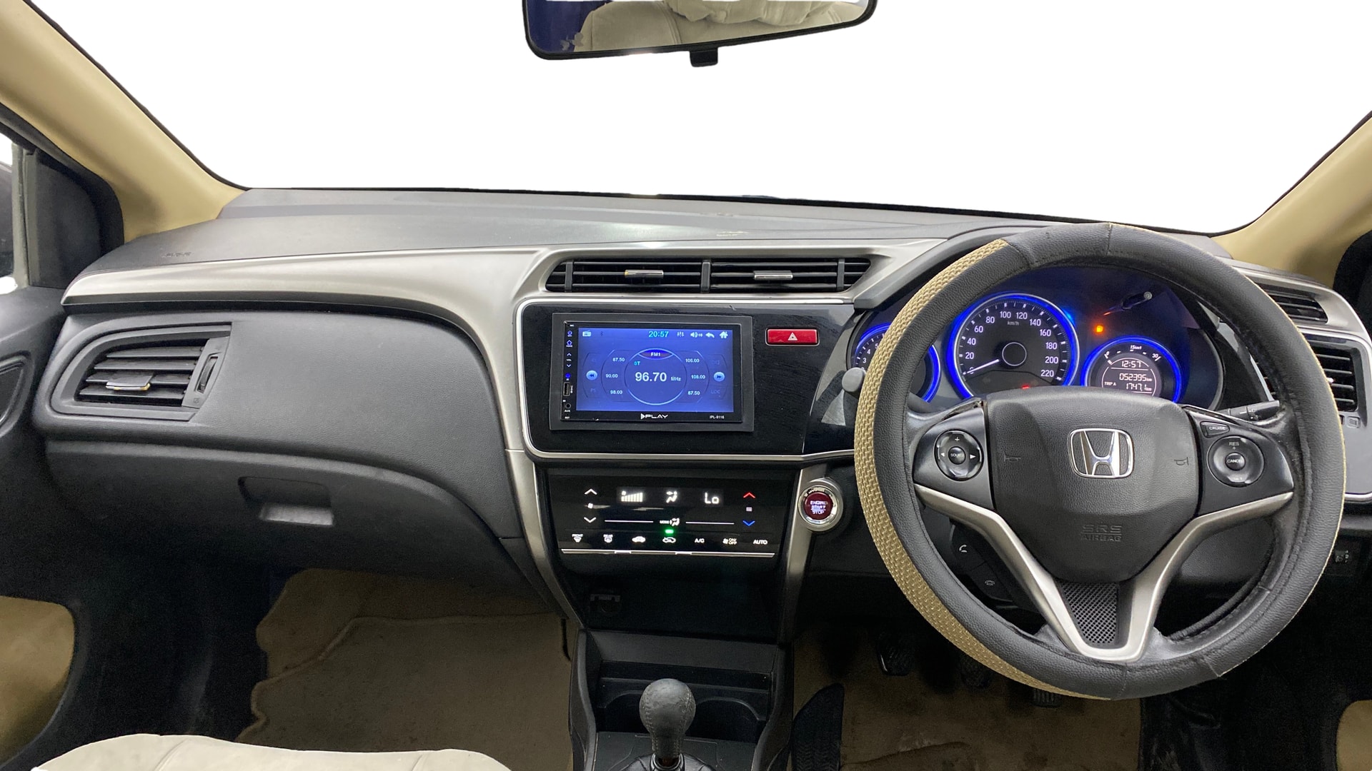 View 2015 Honda City ZX MT Diesel Anniversary Edition Image 30 Used 2015 Honda City ZX MT Diesel Anniversary Edition Image 30