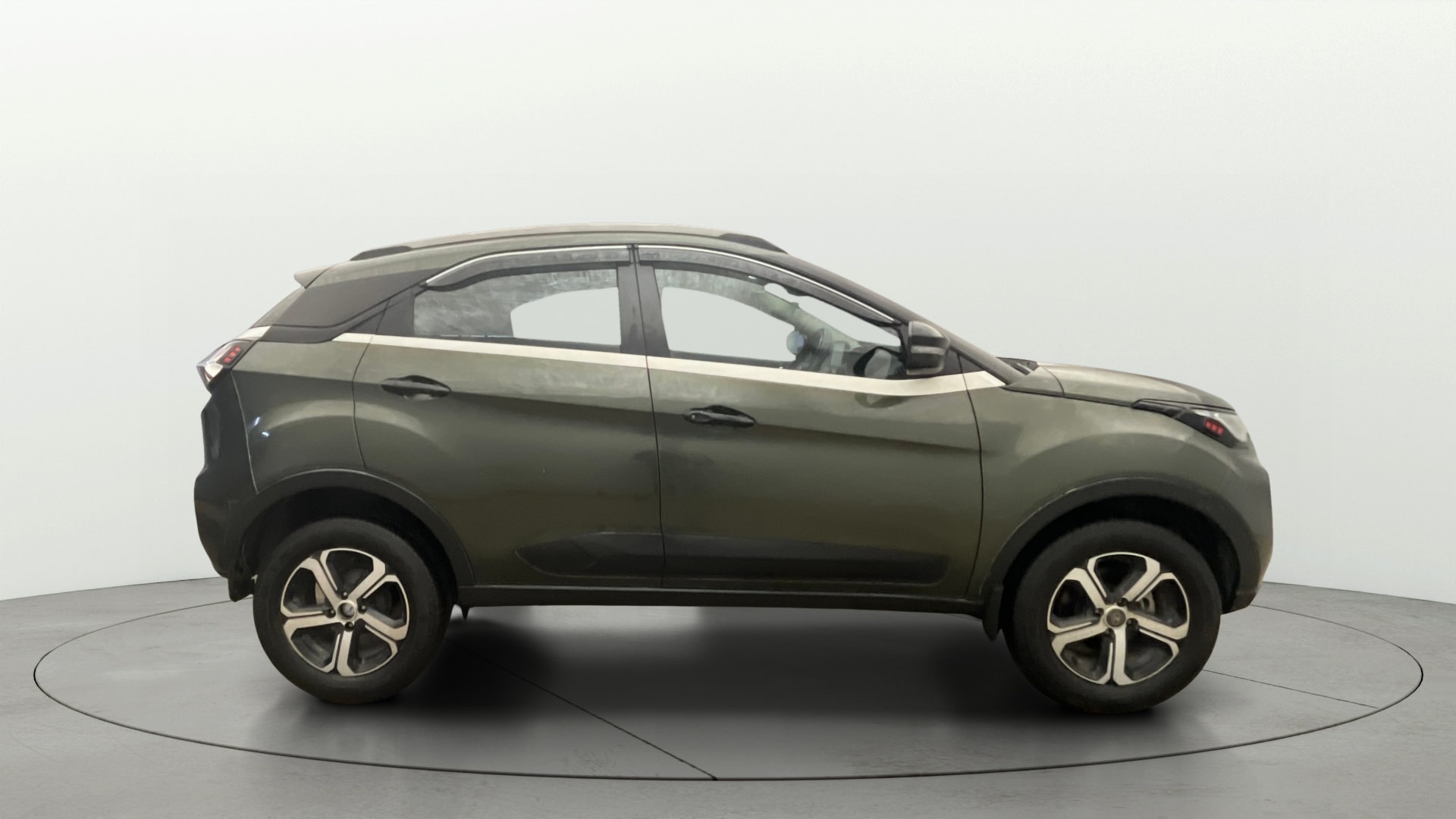View 2022 Tata Nexon Revotron XE Image 8 Used 2022 Tata Nexon Revotron XE Image 8