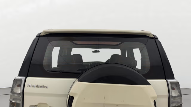View Mahindra TUV300 Image 4 Used Mahindra TUV300 Image 4