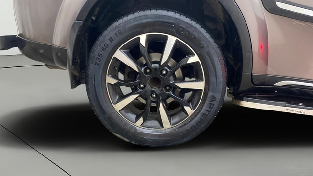 View Mahindra XUV500 Image 35 Used Mahindra XUV500 Image 35