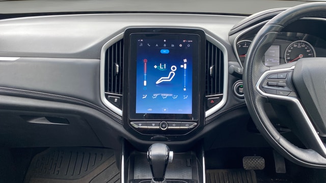 View MG Hector Image 33 Used MG Hector Image 33
