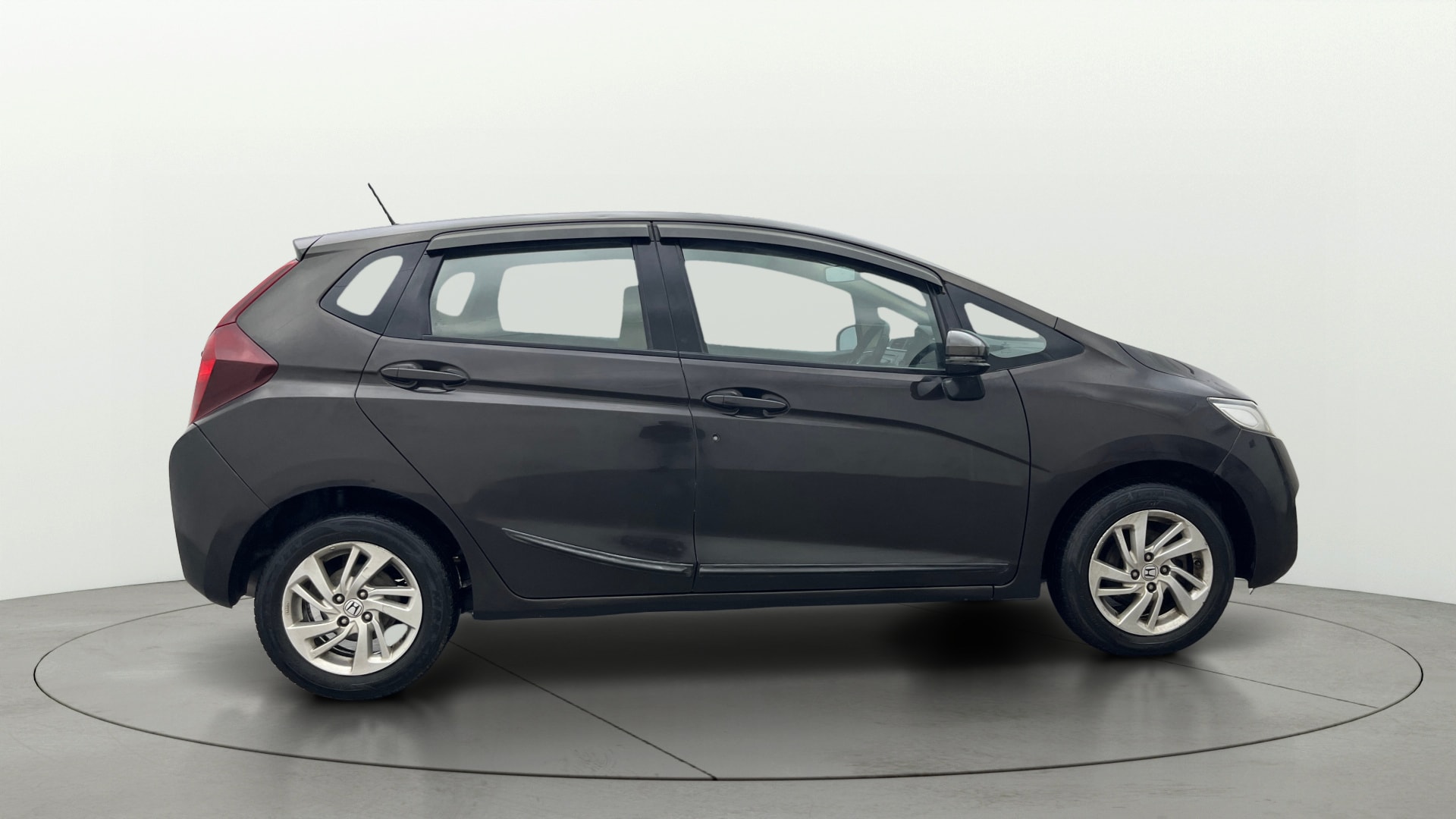 View 2018 Honda Jazz E MT Diesel Image 8 Used 2018 Honda Jazz E MT Diesel Image 8