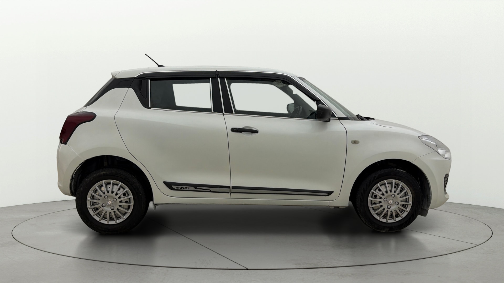 View 2023 Maruti Suzuki 1000 Base Variant Image 8 Used 2023 Maruti Suzuki 1000 Base Variant Image 8