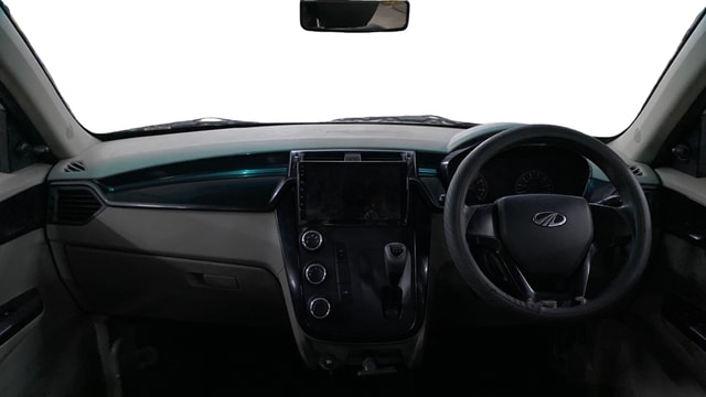 View Mahindra KUV100 Image 29 Used Mahindra KUV100 Image 29