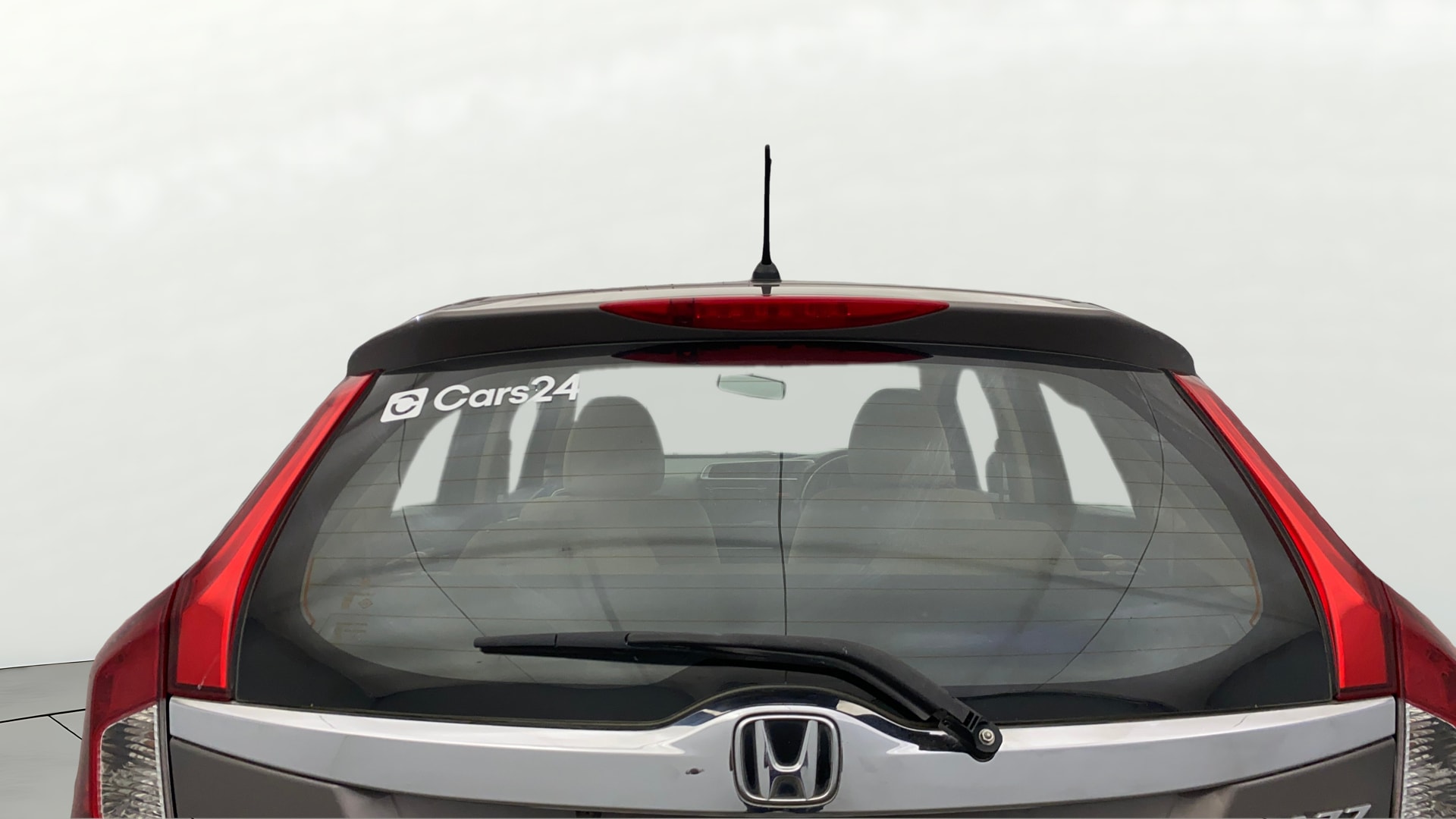View 2016 Honda Jazz E MT Diesel Image 4 Used 2016 Honda Jazz E MT Diesel Image 4