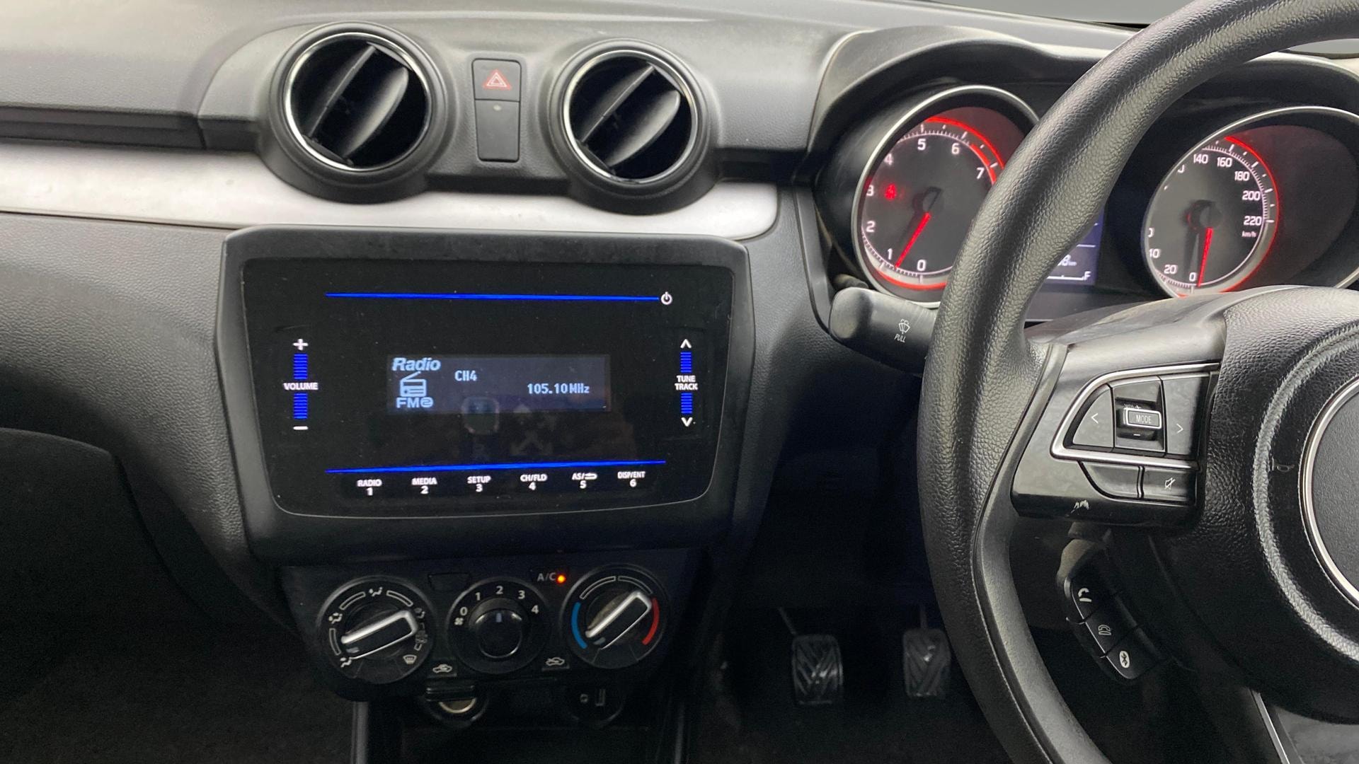 View 2022 Maruti Suzuki 1000 Base Variant Image 17 Used 2022 Maruti Suzuki 1000 Base Variant Image 17