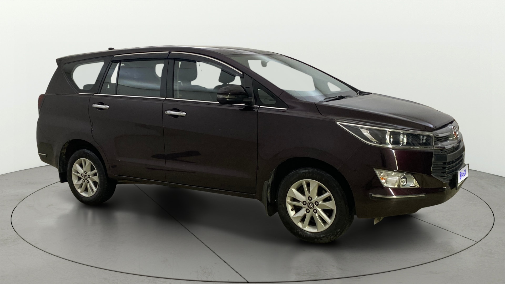 View 2018 Toyota Innova Crysta 2.4 VX MT 7-Seater BS IV Image 23 Used 2018 Toyota Innova Crysta 2.4 VX MT 7-Seater BS IV Image 23