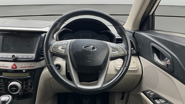 View Mahindra XUV300 Image 13 Used Mahindra XUV300 Image 13