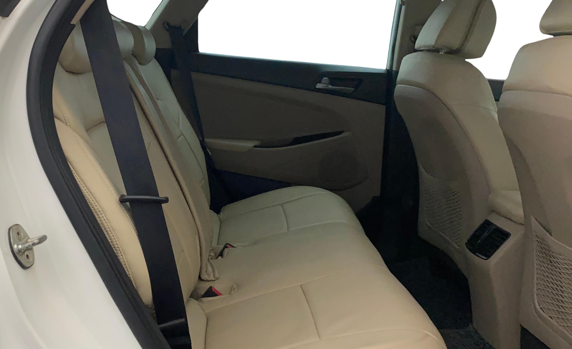 View 2018 Hyundai Tucson R 2.0 6-Speed Automatic GL BS IV Image 30 Used 2018 Hyundai Tucson R 2.0 6-Speed Automatic GL BS IV Image 30