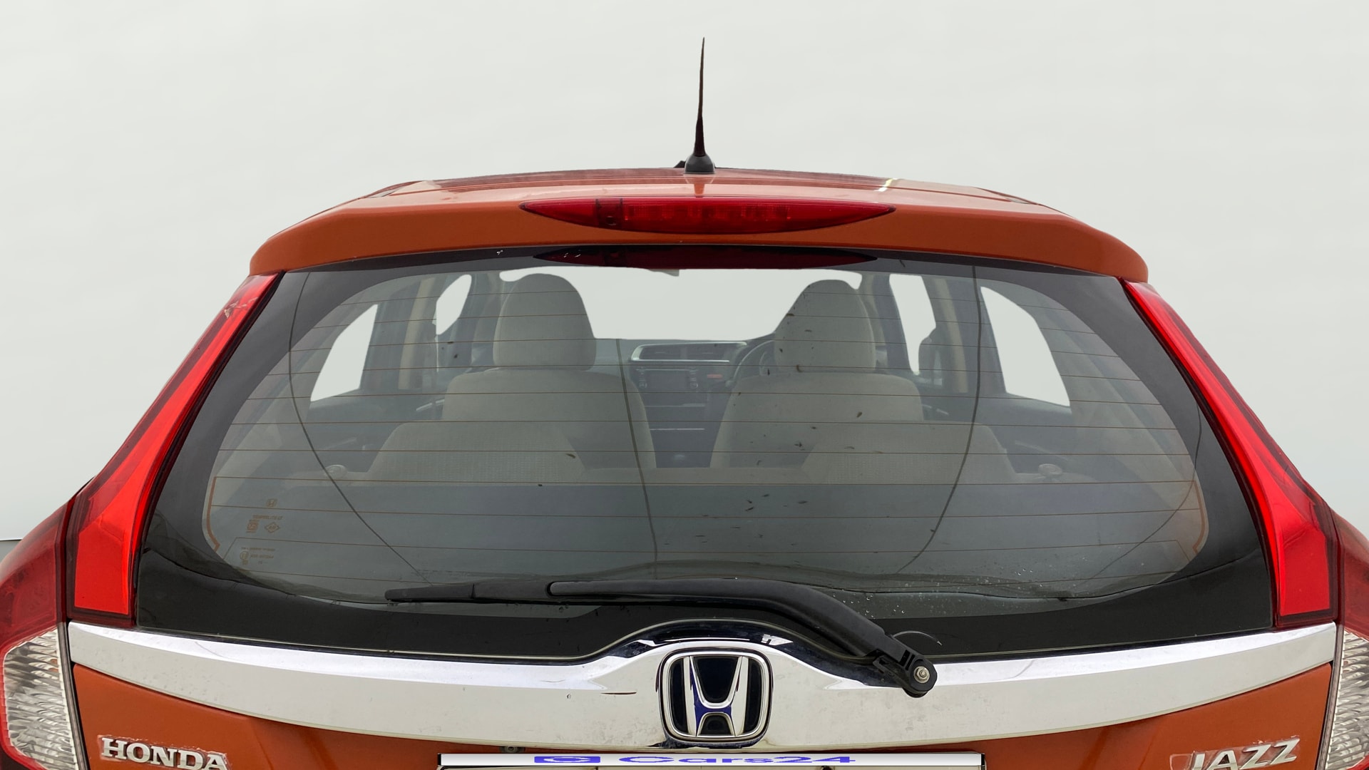 View 2015 Honda Jazz E MT Diesel Image 4 Used 2015 Honda Jazz E MT Diesel Image 4
