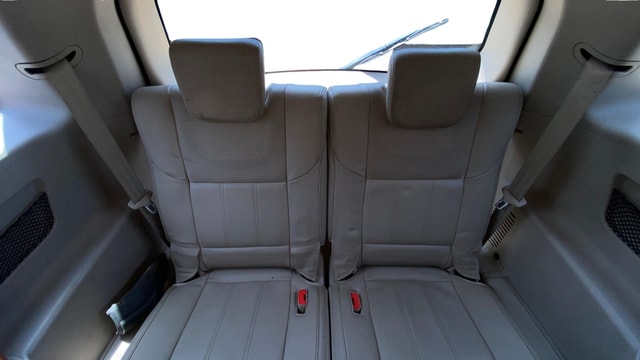 View Mahindra XUV500 Image 14 Used Mahindra XUV500 Image 14