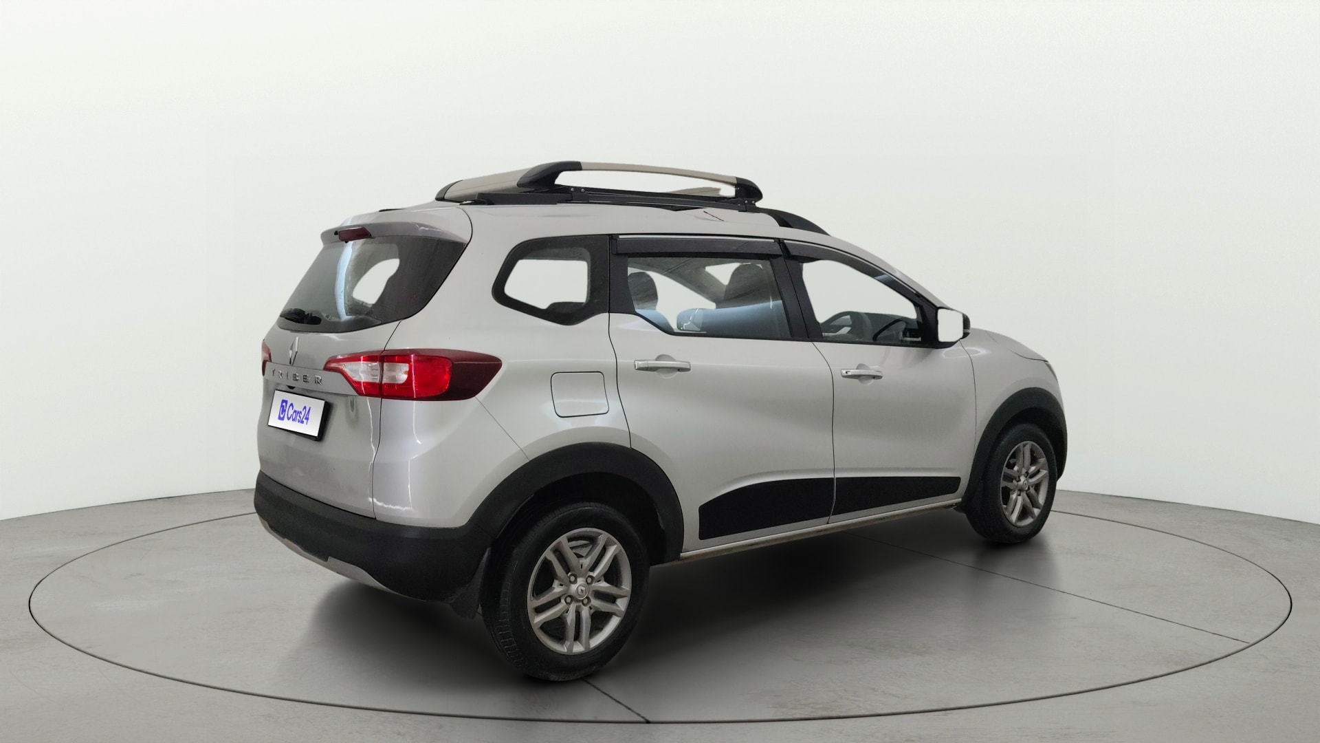 View 2024 Renault Triber RXZ Image 45 Used 2024 Renault Triber RXZ Image 45