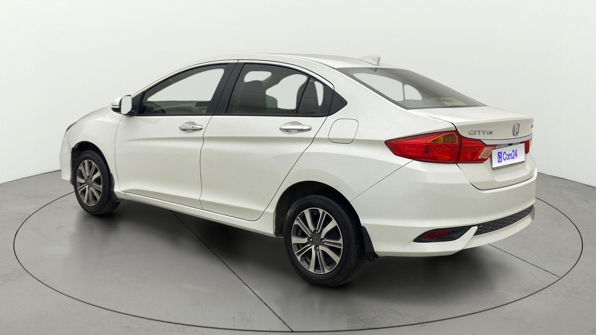 View 2021 Honda City ZX MT Diesel Anniversary Edition Image 2 Used 2021 Honda City ZX MT Diesel Anniversary Edition Image 2