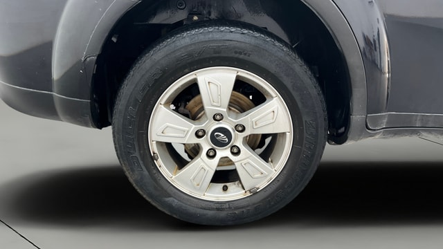 View Mahindra XUV500 Image 24 Used Mahindra XUV500 Image 24