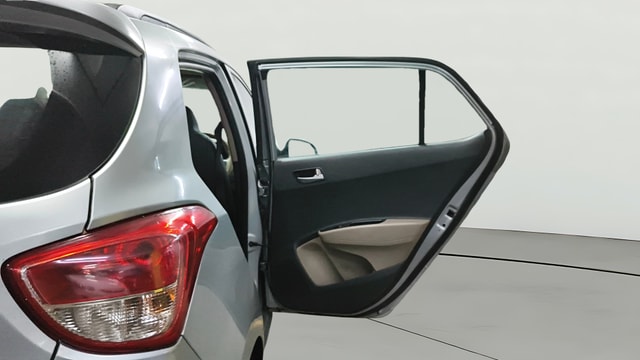 View Hyundai Grand i10 Image 8 Used Hyundai Grand i10 Image 8
