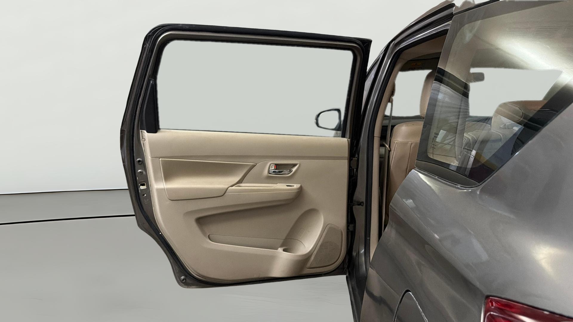 View 2019 Maruti Suzuki 1000 Base Variant Image 15 Used 2019 Maruti Suzuki 1000 Base Variant Image 15