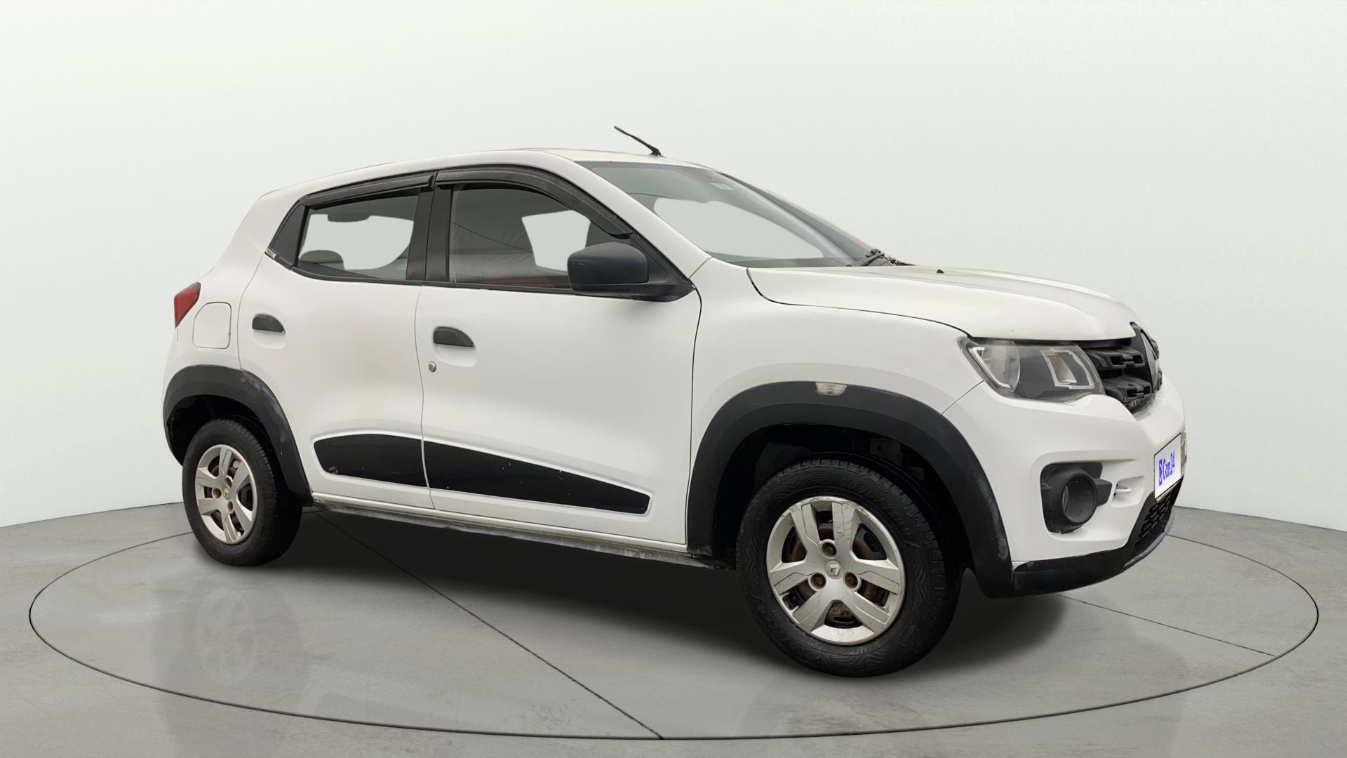 View 2018 Renault Kwid RXL Image 21 Used 2018 Renault Kwid RXL Image 21