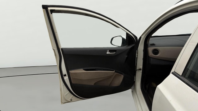 View Hyundai Grand i10 Image 31 Used Hyundai Grand i10 Image 31