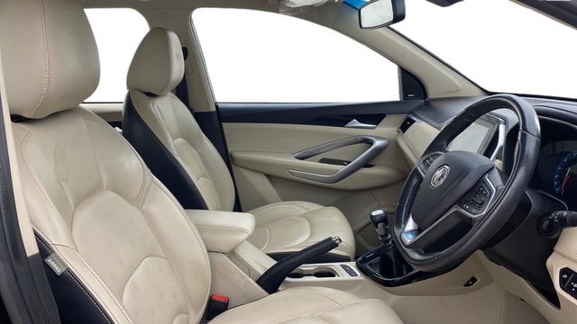View MG Hector Image 18 Used MG Hector Image 18