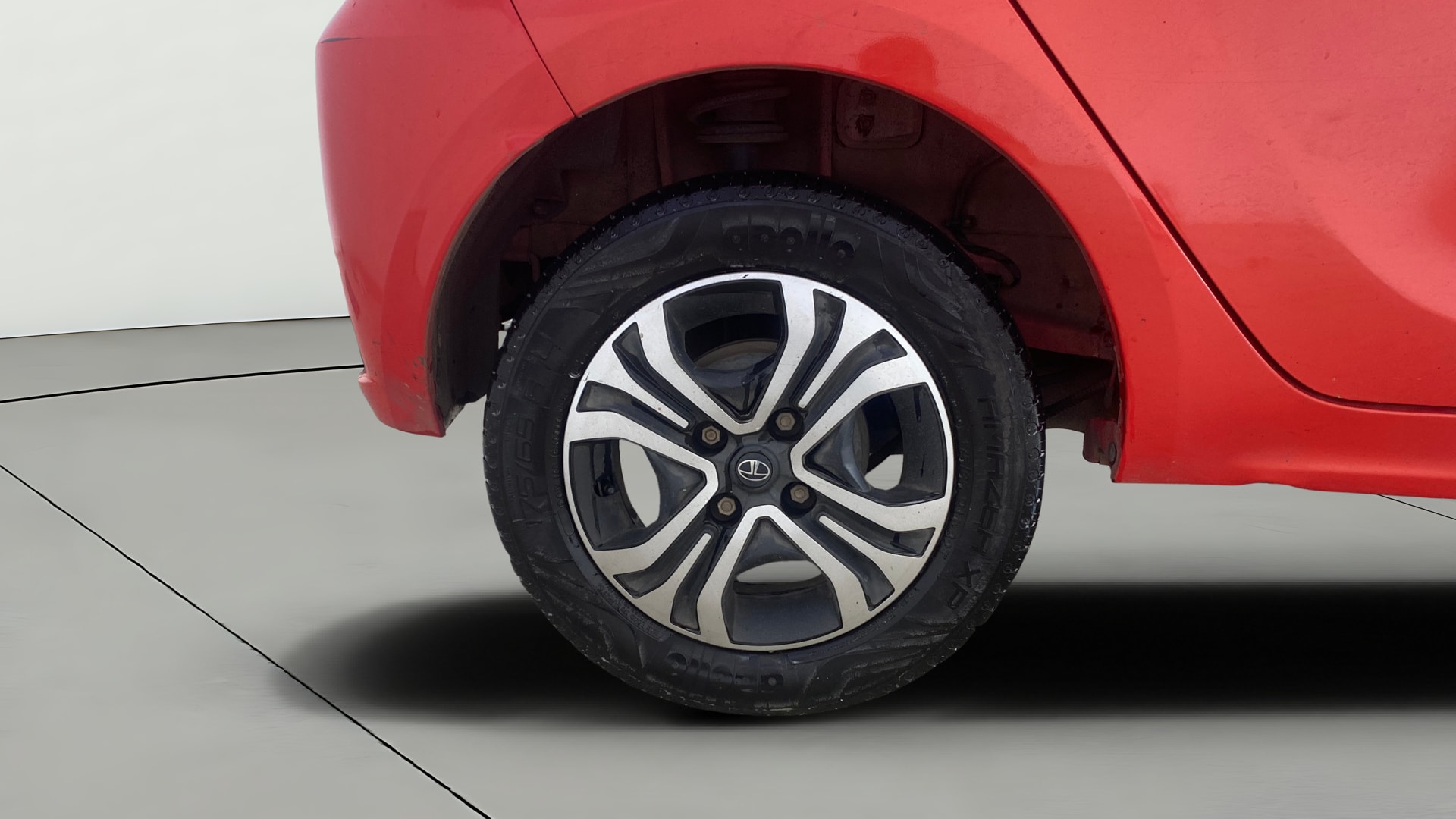 View 2024 Tata Tiago Revotorq XB Image 24 Used 2024 Tata Tiago Revotorq XB Image 24