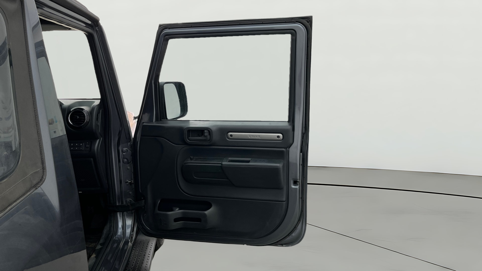 View 2022 Mahindra Thar AX Standard Manual Soft Top 6 Seater Image 45 Used 2022 Mahindra Thar AX Standard Manual Soft Top 6 Seater Image 45