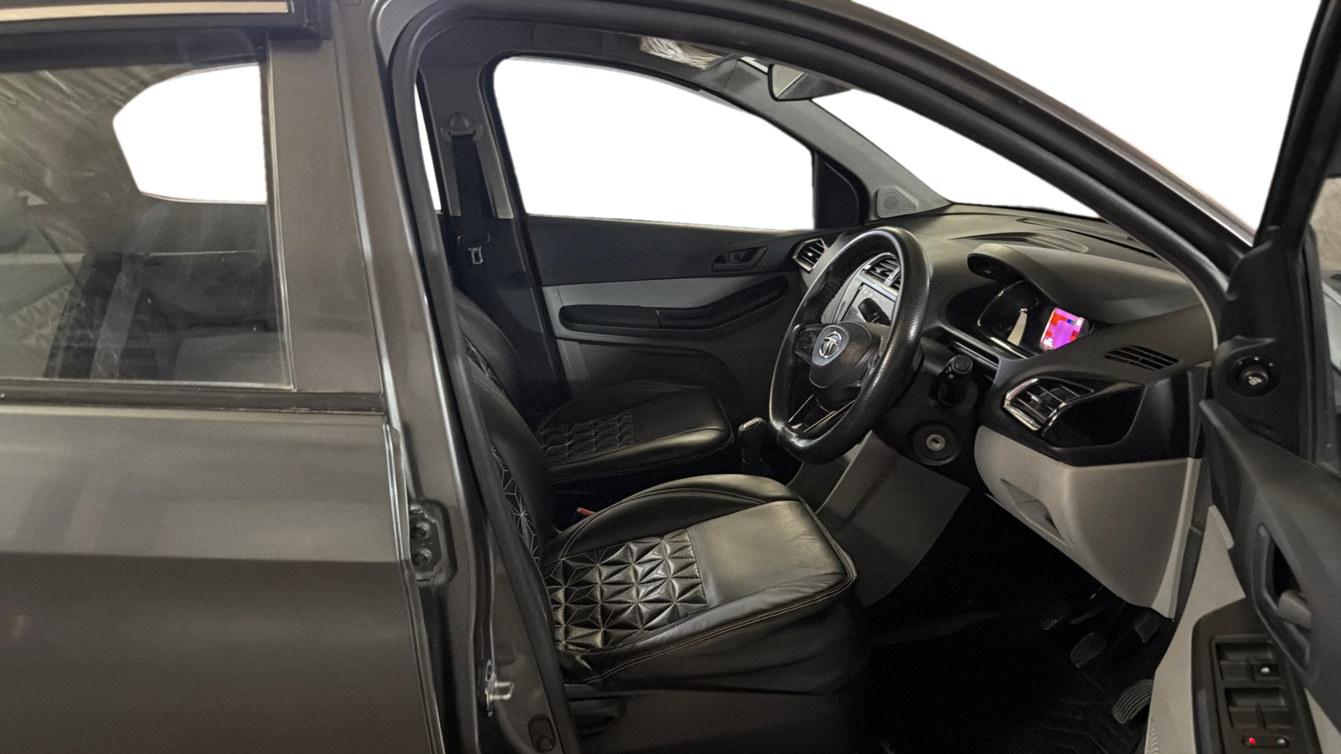 Used 2021 Tata Tiago Used 2021 Tata Tiago