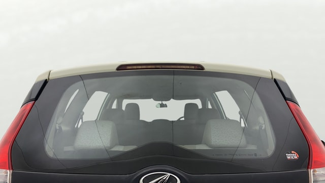 View Mahindra Marazzo Image 4 Used Mahindra Marazzo Image 4