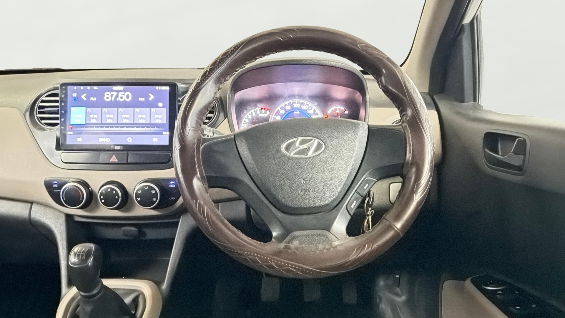 View 2017 Hyundai Grand i10 Magna 1.2 Kappa VTVT Image 20 Used 2017 Hyundai Grand i10 Magna 1.2 Kappa VTVT Image 20