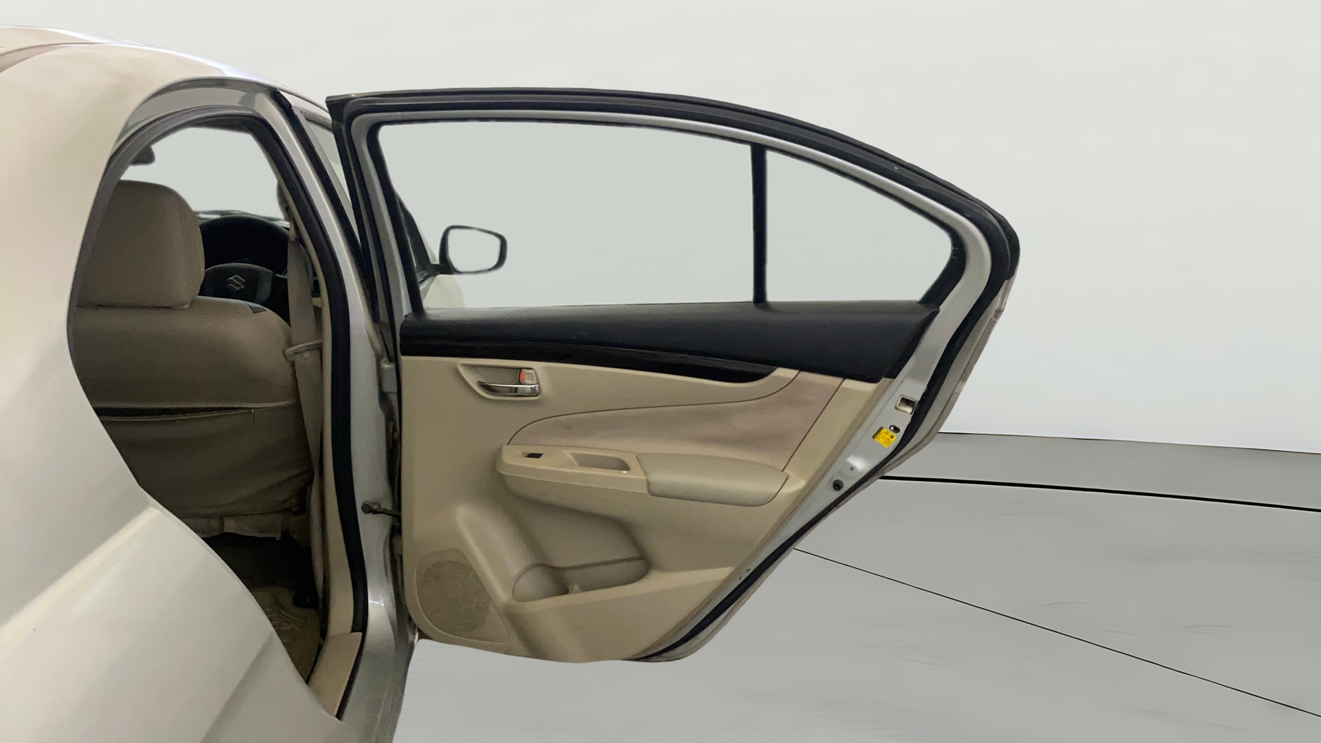 View 2018 Maruti Suzuki 1000 Base Variant Image 7 Used 2018 Maruti Suzuki 1000 Base Variant Image 7