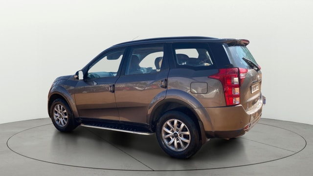 View Mahindra XUV500 Image 2 Used Mahindra XUV500 Image 2