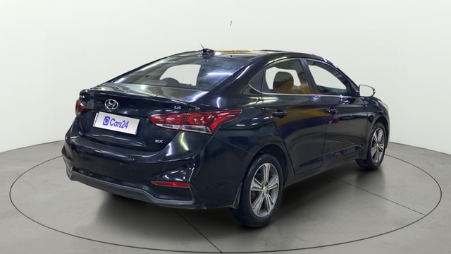 View Hyundai Verna Image 44 Used Hyundai Verna Image 44