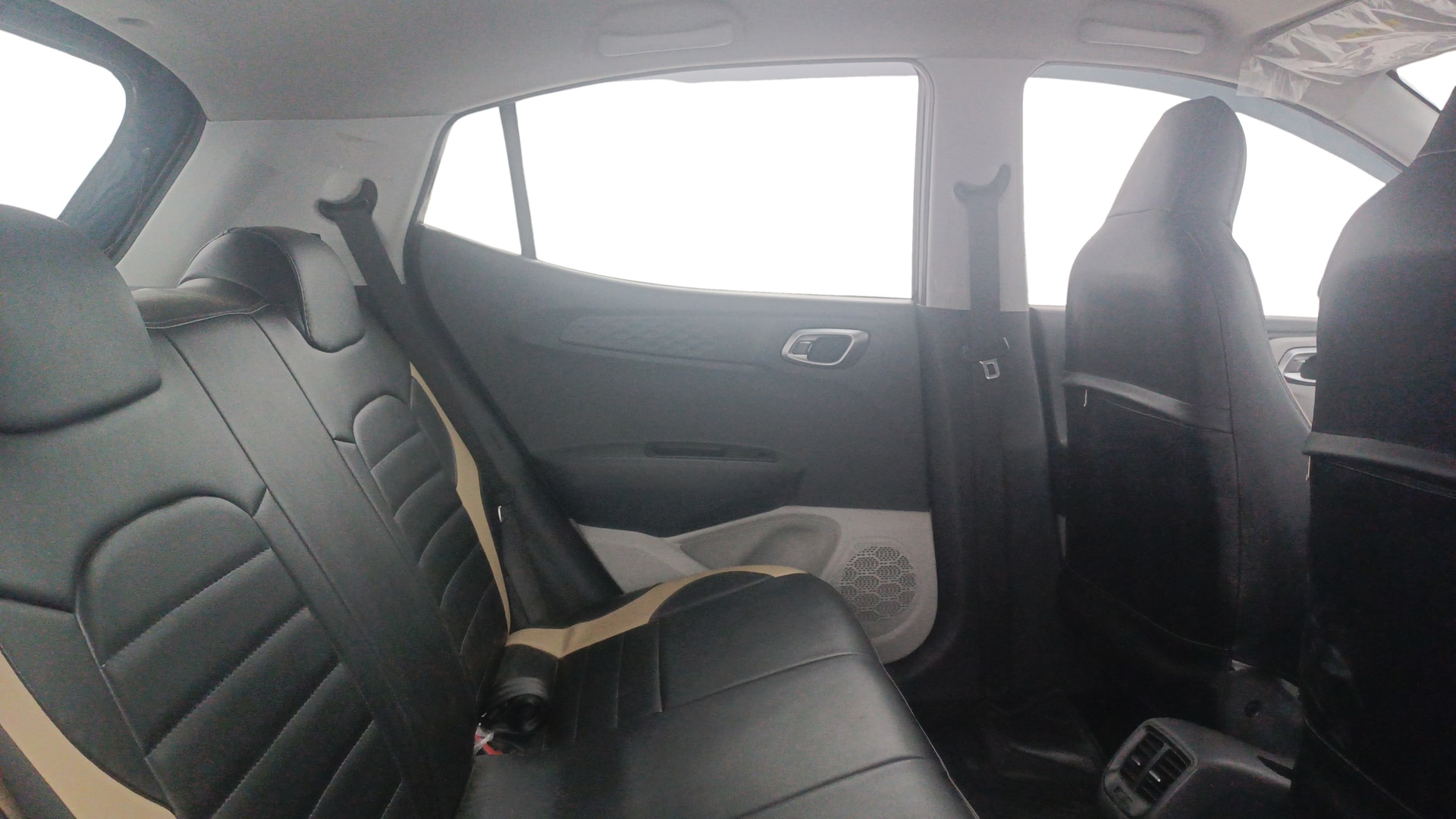 View 2021 Hyundai Grand i10 Nios Sportz Petrol AMT Image 29 Used 2021 Hyundai Grand i10 Nios Sportz Petrol AMT Image 29