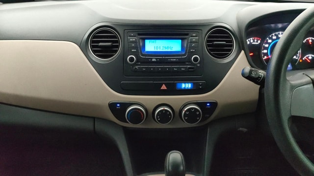 View Hyundai Grand i10 Image 17 Used Hyundai Grand i10 Image 17