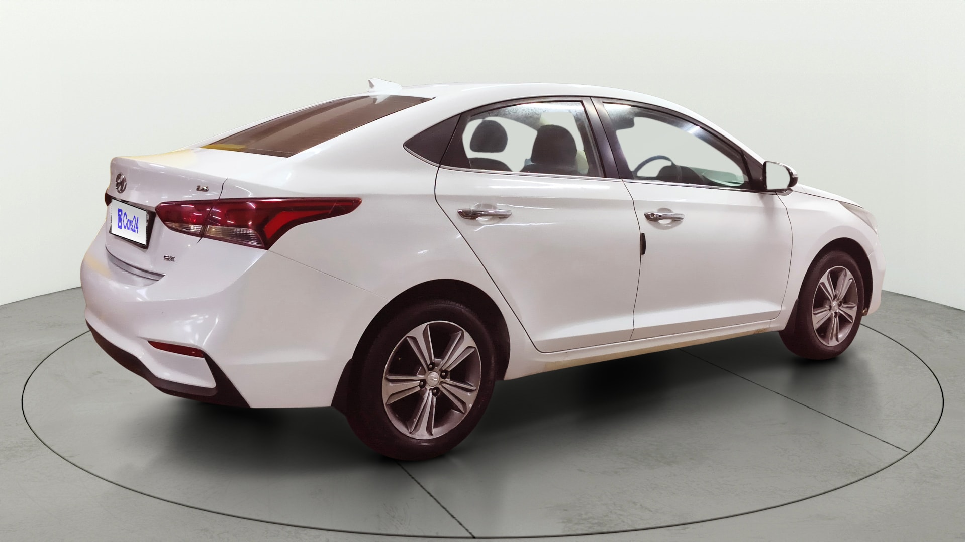 View 2018 Hyundai Verna 1.6 VTVT SX (O) Image 46 Used 2018 Hyundai Verna 1.6 VTVT SX (O) Image 46