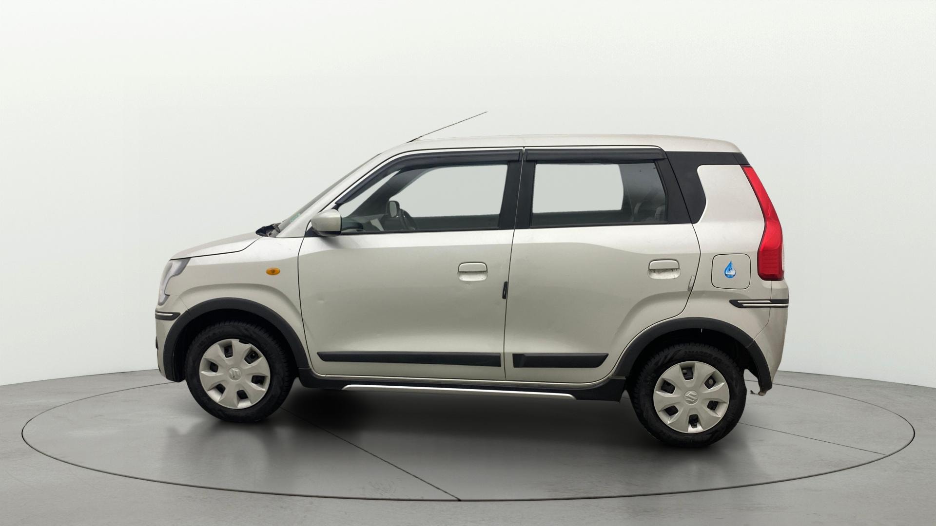 View 2022 Maruti Suzuki 1000 Base Variant Image 25 Used 2022 Maruti Suzuki 1000 Base Variant Image 25