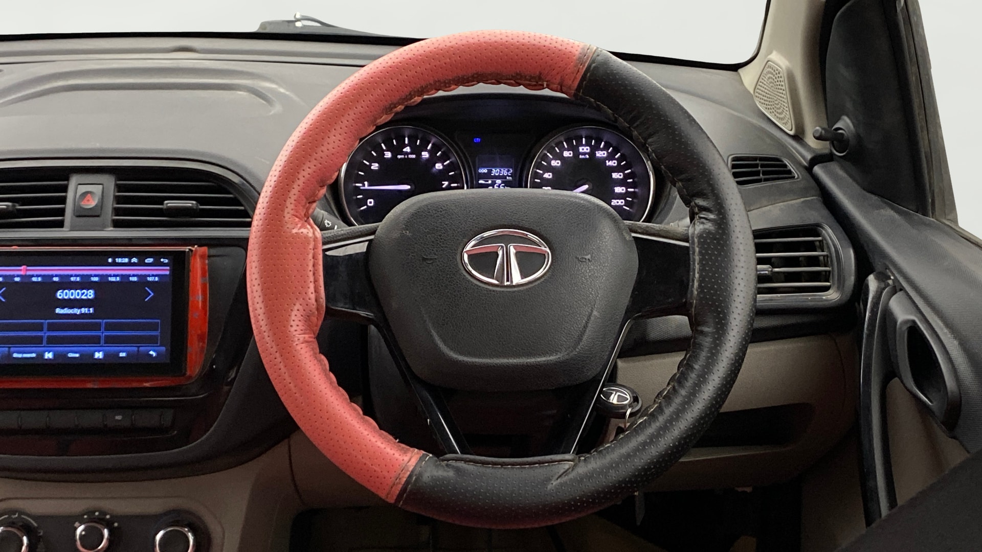 View 2019 Tata Tiago Revotorq XB Image 20 Used 2019 Tata Tiago Revotorq XB Image 20