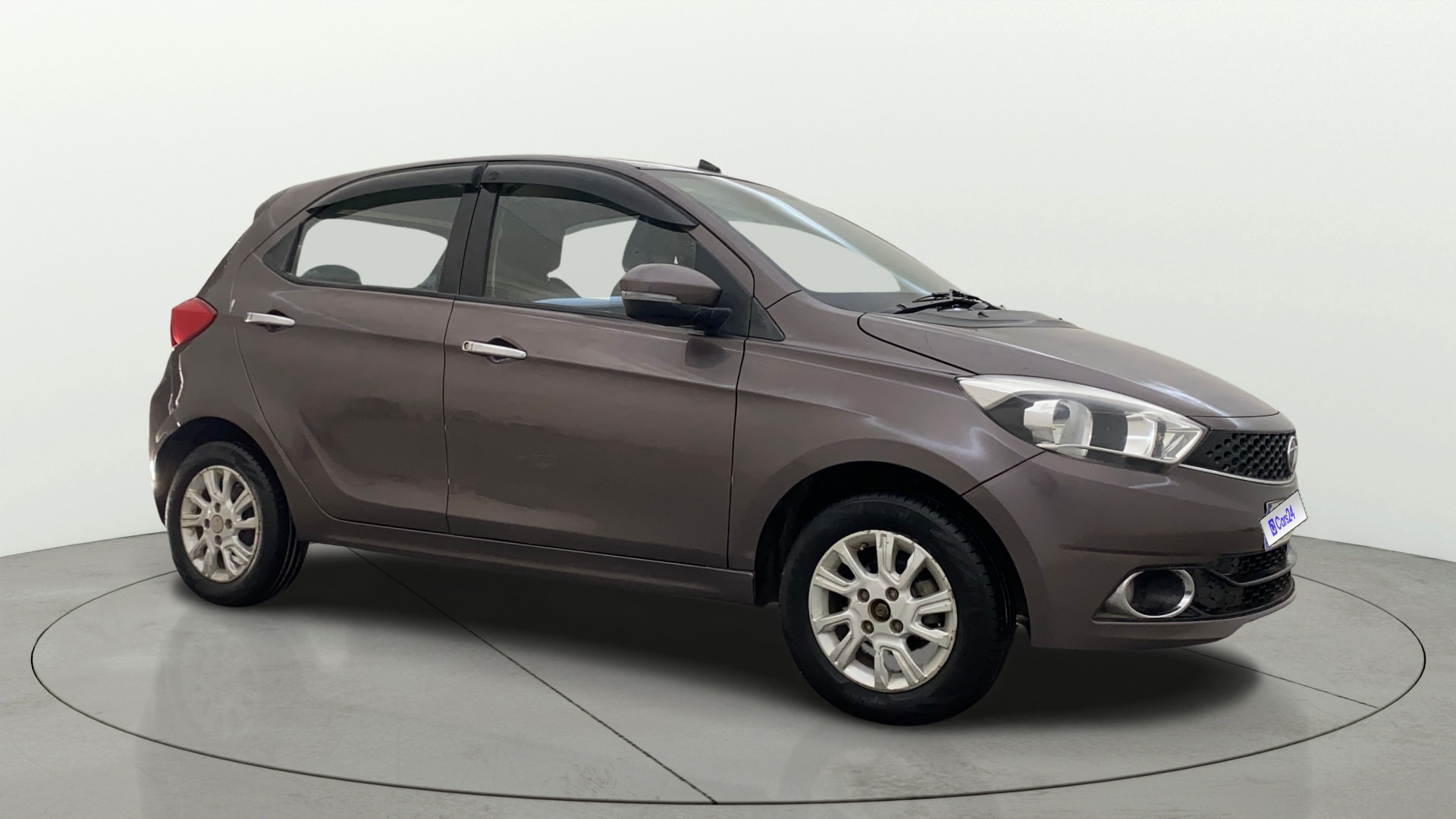 View 2017 Tata Tiago Revotorq XB Image 21 Used 2017 Tata Tiago Revotorq XB Image 21