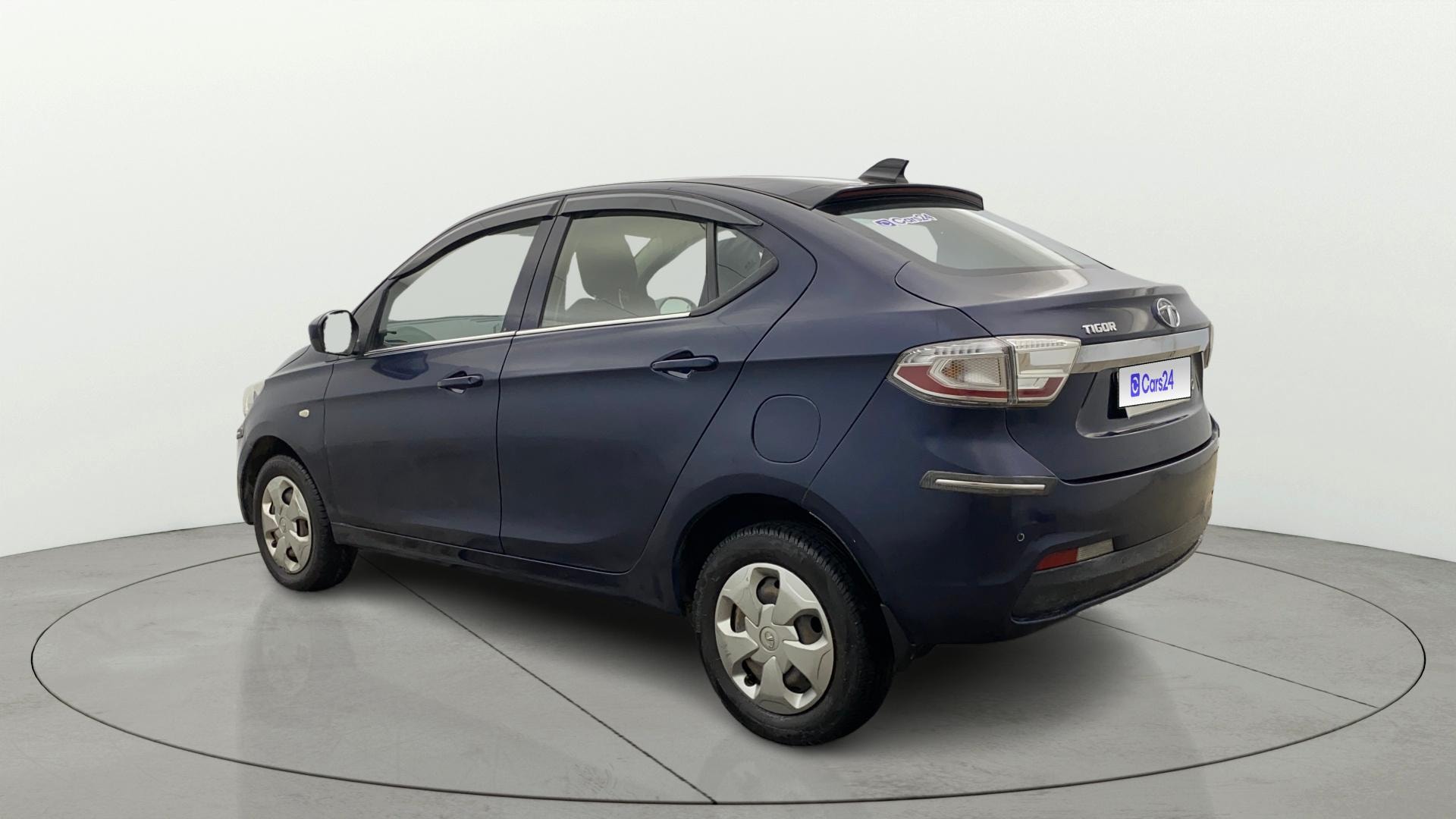View 2019 Tata Tigor XE Diesel Image 2 Used 2019 Tata Tigor XE Diesel Image 2