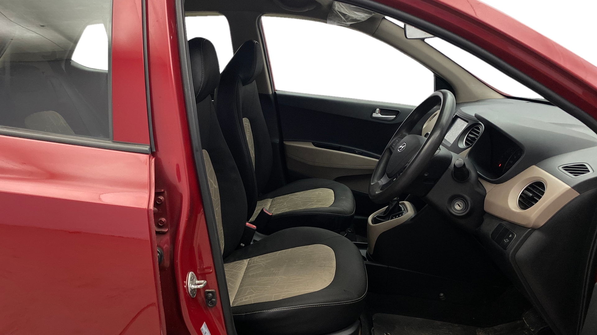 View 2017 Hyundai Grand i10 1.2 Sportz Petrol AT Image 26 Used 2017 Hyundai Grand i10 1.2 Sportz Petrol AT Image 26