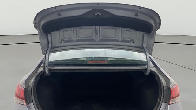 View Hyundai Verna Image 31 Used Hyundai Verna Image 31
