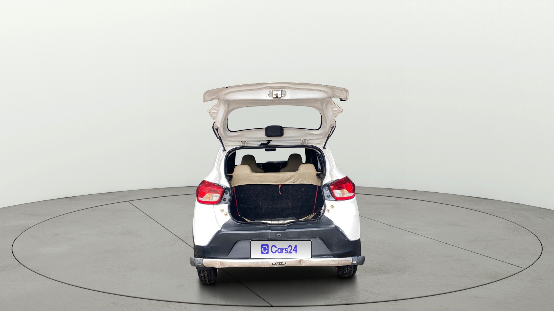 View 2018 Renault Kwid RXL 1.0 BS IV Image 16 Used 2018 Renault Kwid RXL 1.0 BS IV Image 16