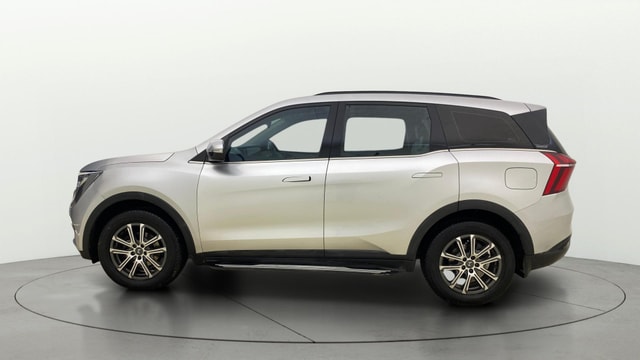 View Mahindra XUV700 Image 28 Used Mahindra XUV700 Image 28
