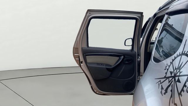 View Renault Duster Image 14 Used Renault Duster Image 14