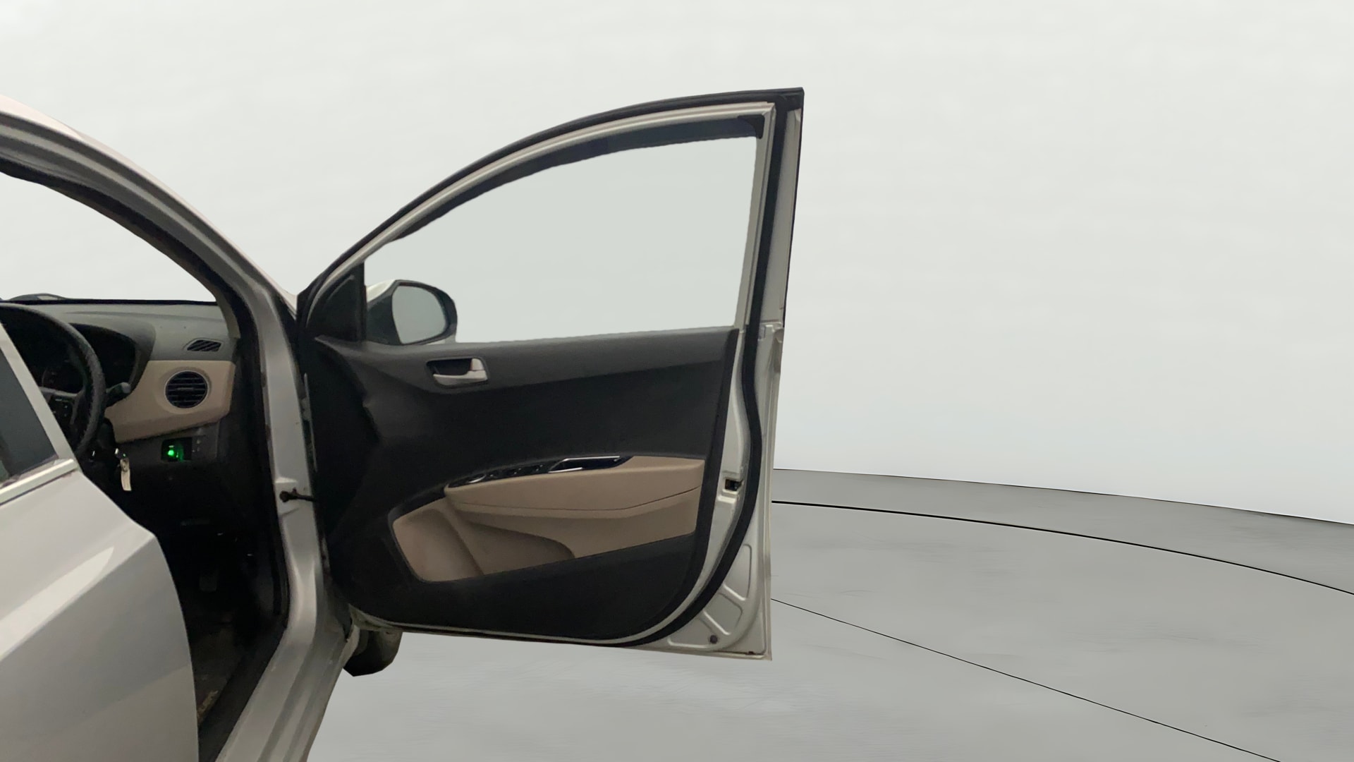 View 2015 Hyundai Xcent S Diesel Image 44 Used 2015 Hyundai Xcent S Diesel Image 44