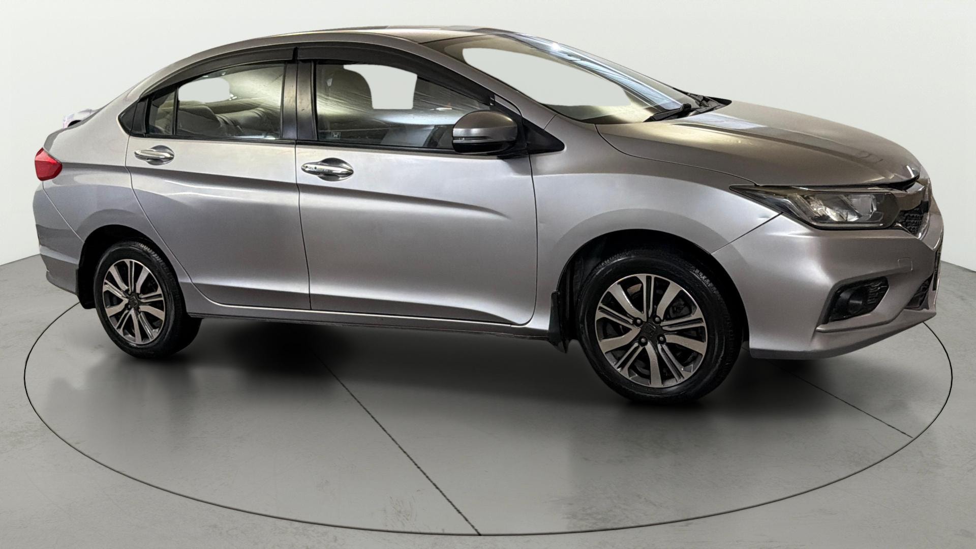 View 2022 Honda City ZX MT Diesel Anniversary Edition Image 38 Used 2022 Honda City ZX MT Diesel Anniversary Edition Image 38