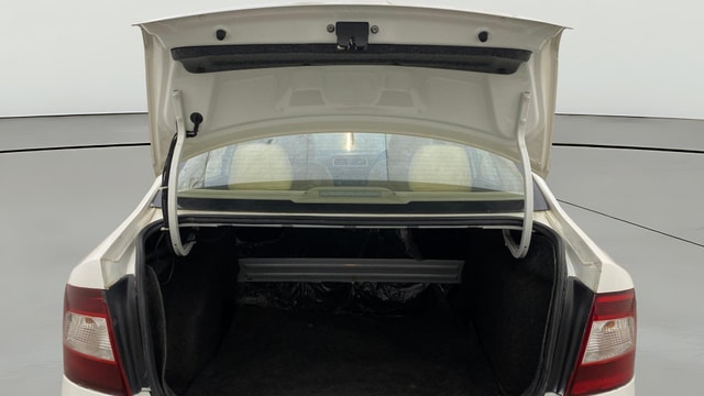 View Skoda Rapid Image 16 Used Skoda Rapid Image 16
