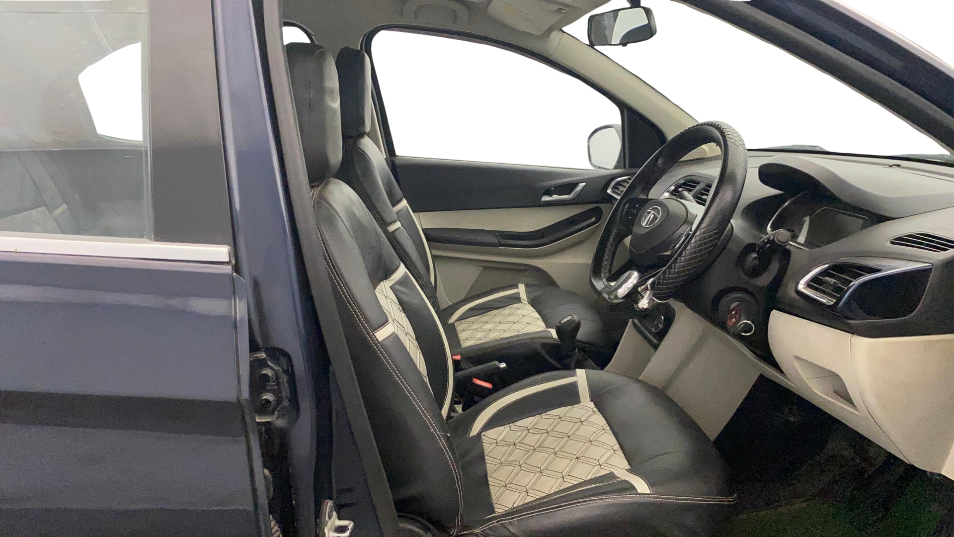 Used 2022 Tata Tiago Used 2022 Tata Tiago